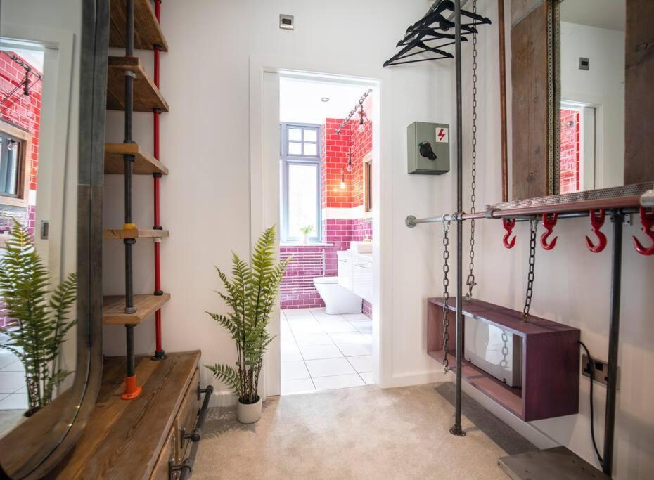 Central Townhouse With Roof Terrace Manchester Esterno foto